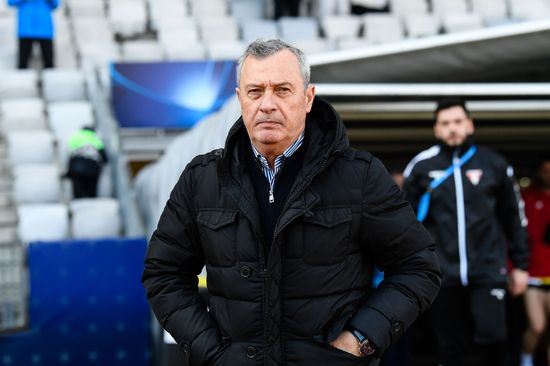 mircea-rednic-head-coach-uta-arad-standing-550nw-14332986j