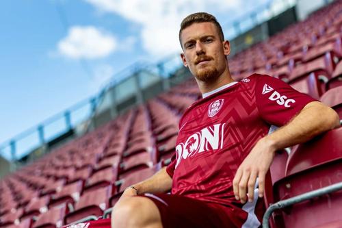 BOMBĂ DE VARĂ! CFR Cluj semnează cu un mijlocaș spaniol de top – Transferul care zguduie Superliga!